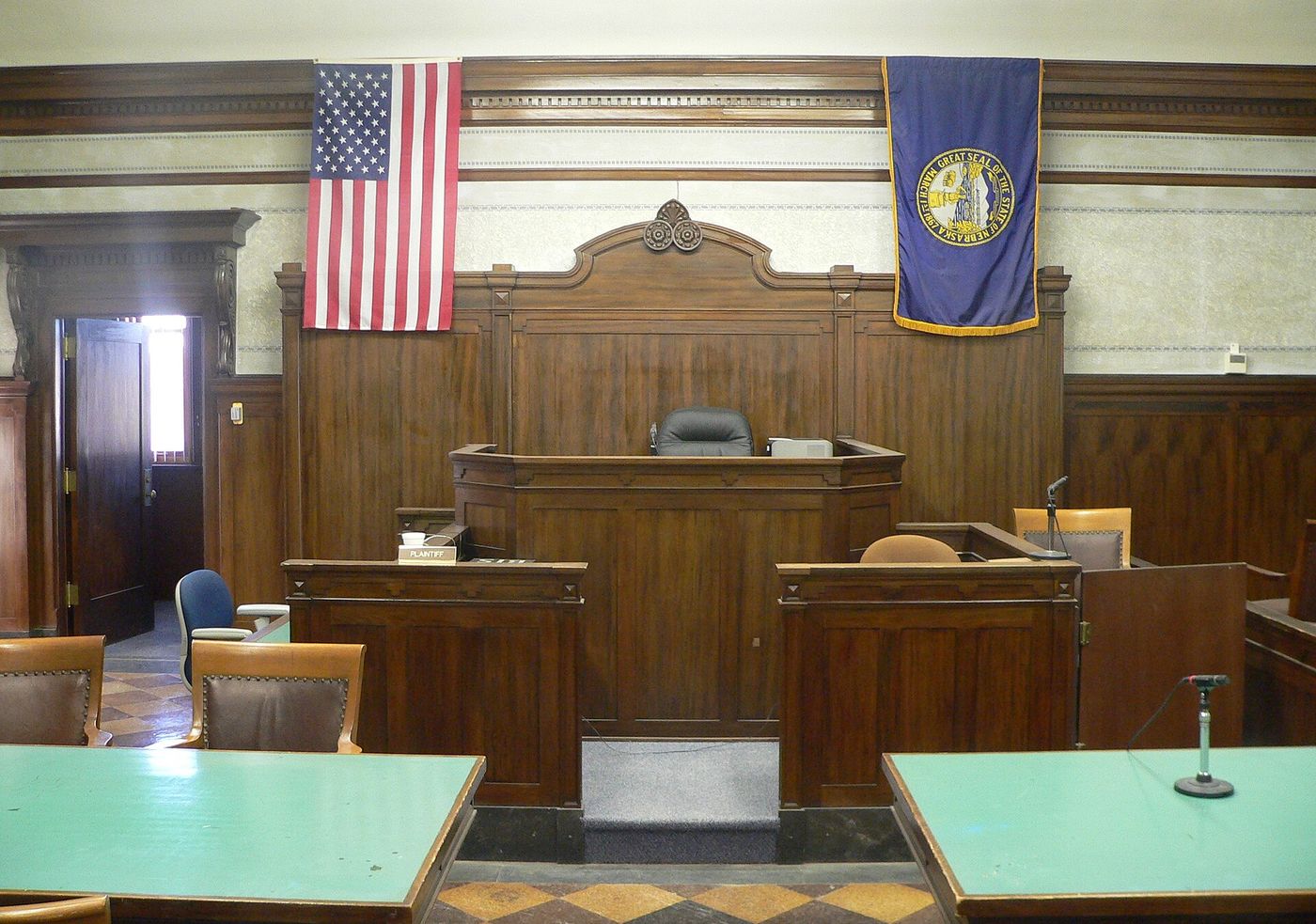 Washington Supreme Court Reviews Judge’s Unauthorized Parking Discount and Calls for Possible Removal